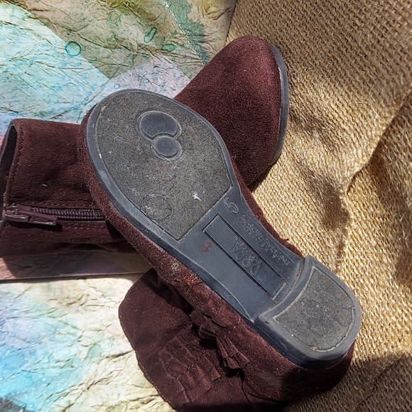 Dora the Explorer Boots - Picture 3 of 4